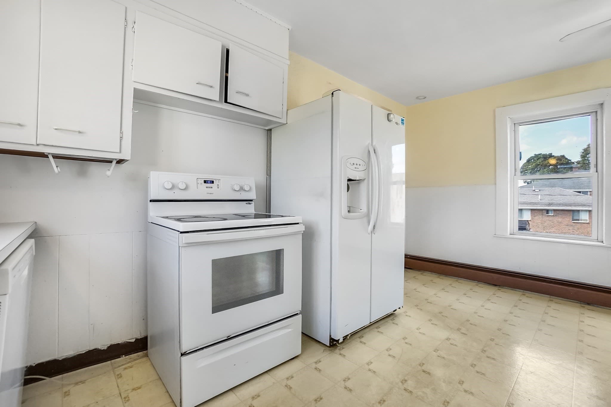 2 Family - 2 Units Up/Down at 31 Central Street, Waltham MA 02453, Waltham, photo 15 of 39