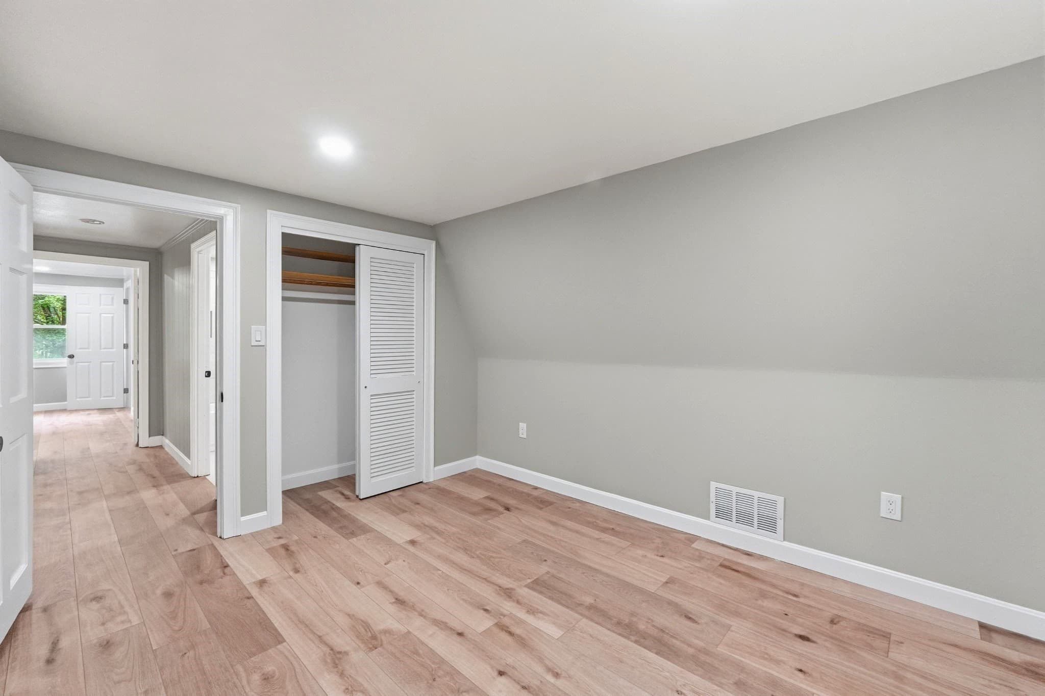 Single Family Residence at 78 Old Farm Rd, Mansfield MA 02048, Mansfield, photo 32 of 41