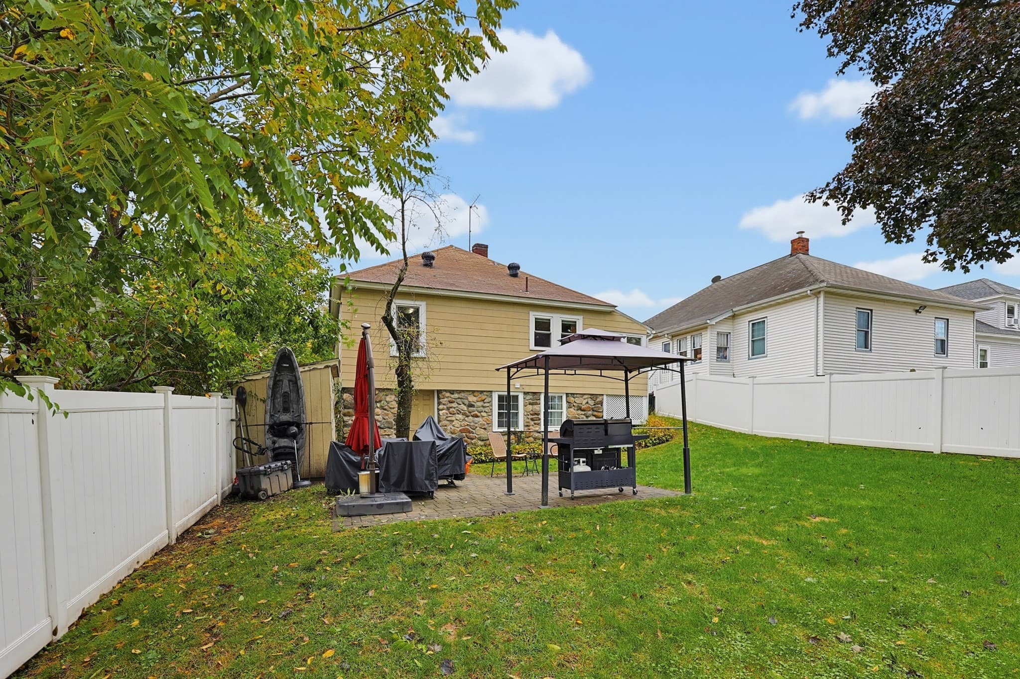 Single Family Residence at 139 Massachusetts Ave, North Andover MA 01845, North Andover, photo 27 of 34
