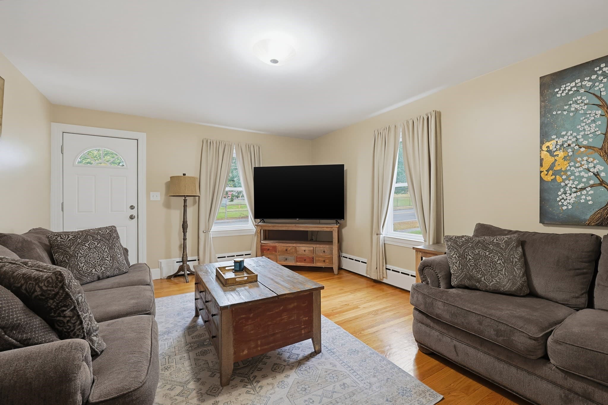 Single Family Residence at 139 Massachusetts Ave, North Andover MA 01845, North Andover, photo 4 of 34