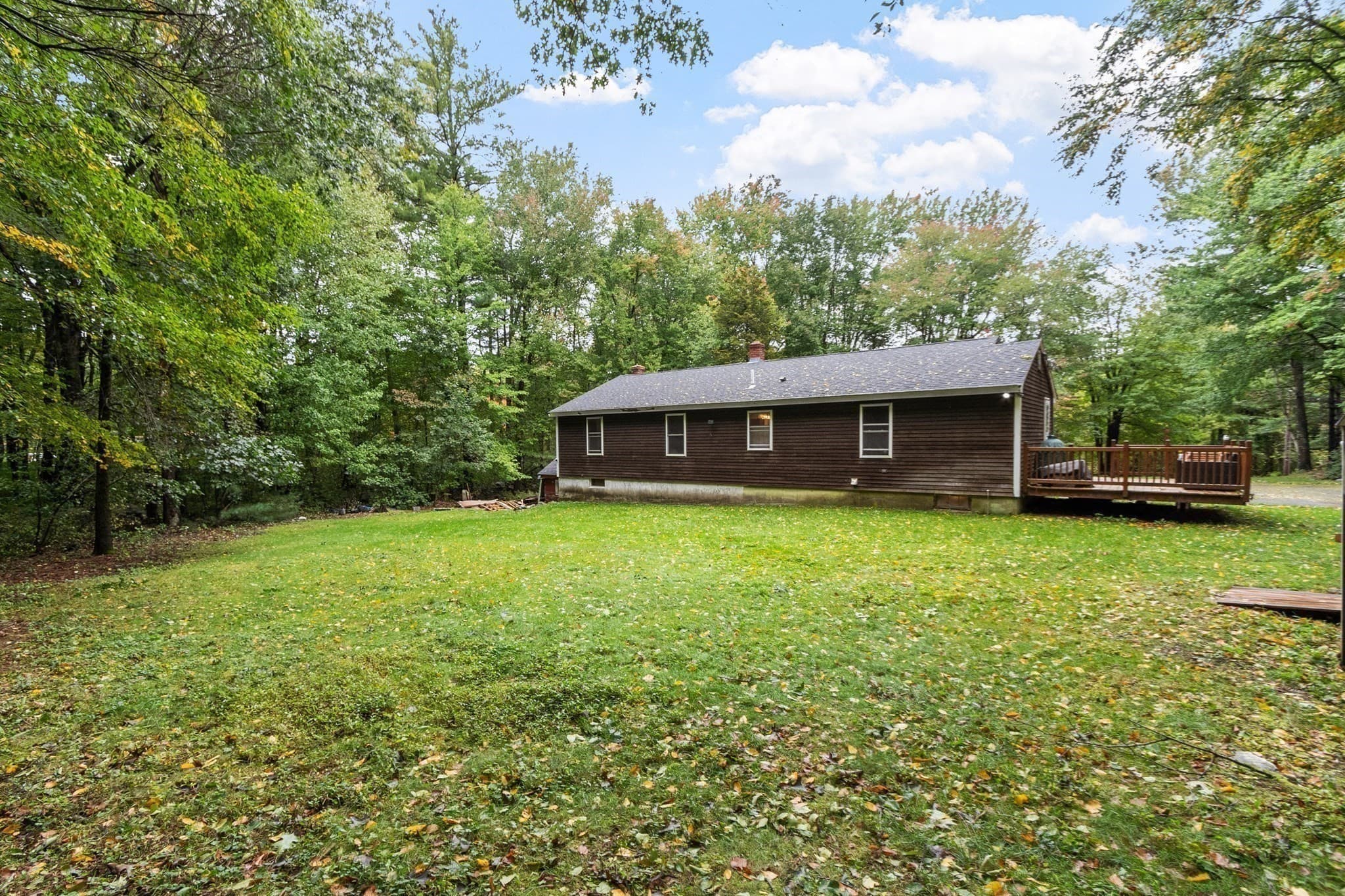Single Family Residence at 91 Searle Street, Georgetown MA 01833, Georgetown, photo 2 of 37