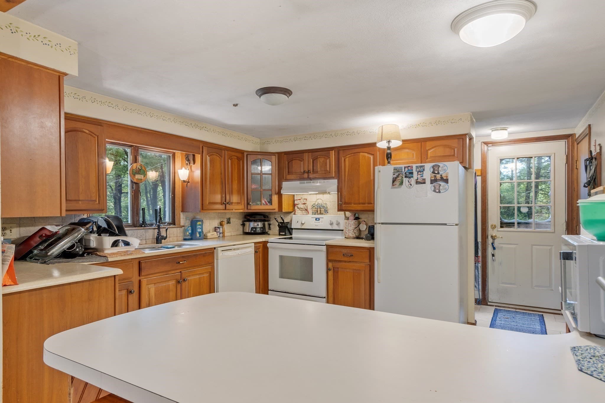 Single Family Residence at 91 Searle Street, Georgetown MA 01833, Georgetown, photo 6 of 37