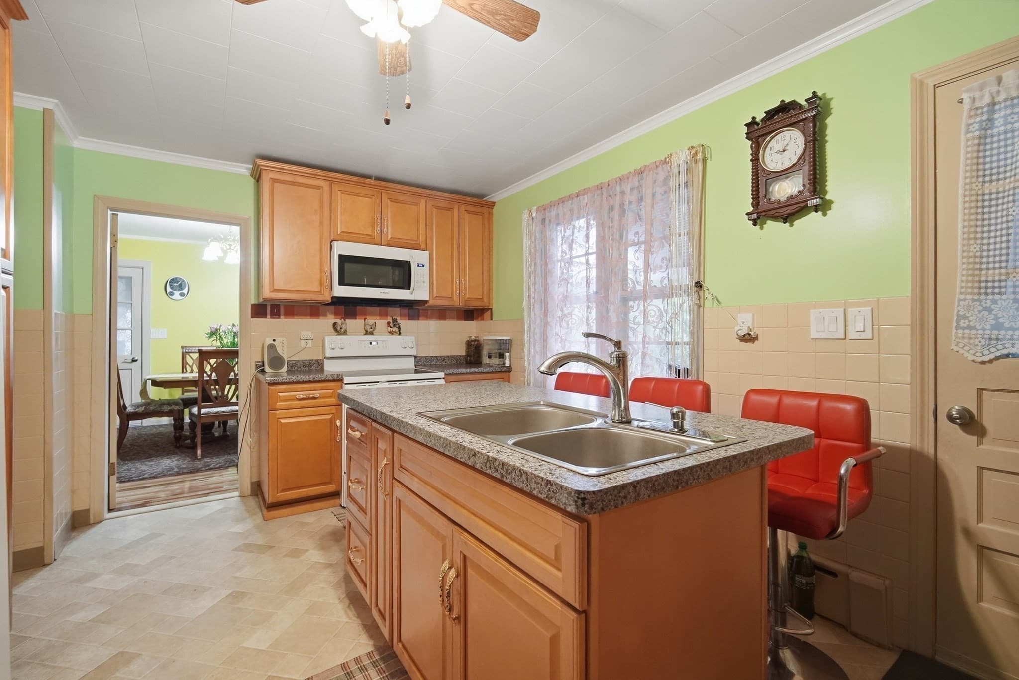 Single Family Residence at 96 Stewart St, Chicopee MA 01020, Chicopee, photo 6 of 38