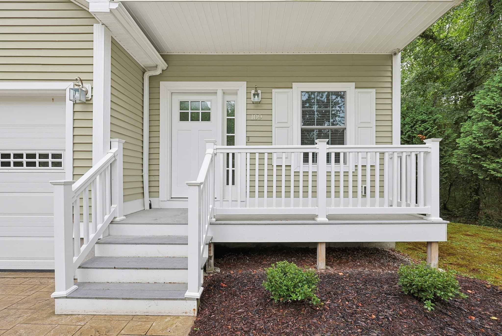 Single Family Residence at 109 Bear Hill Rd, Cumberland RI 02864, Cumberland, photo 3 of 32