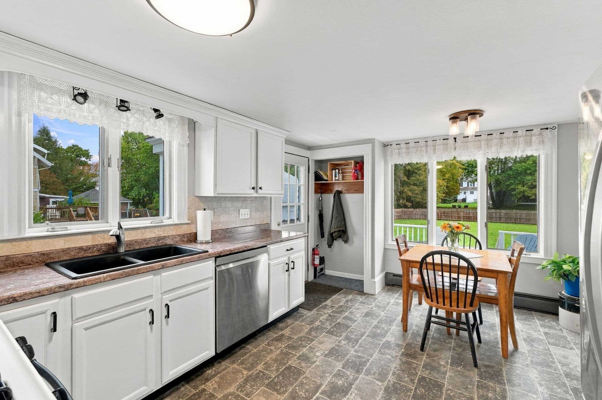 Single Family Residence at 76 Haseltine St, Haverhill MA 01835, Haverhill, photo 25 of 42