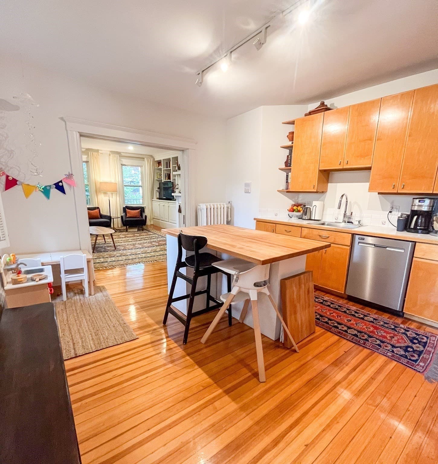 Condominium at 35 William St # 2, Cambridge MA 02139, Cambridge, photo 5 of 12