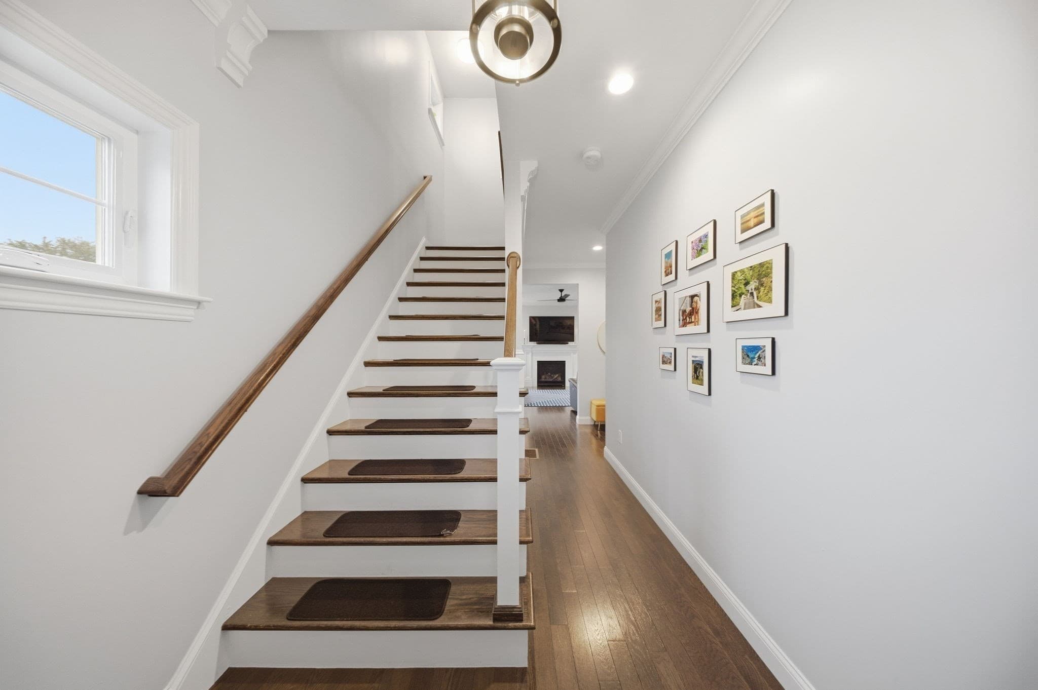 Single Family Residence at 1093 Washington St # 1093, Holliston MA 01746, Holliston, photo 13 of 41