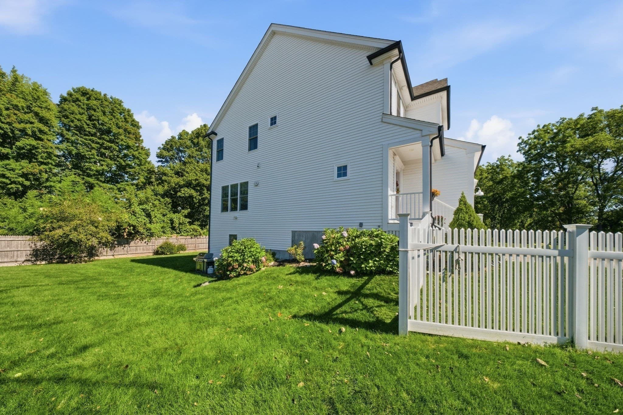 Single Family Residence at 1093 Washington St # 1093, Holliston MA 01746, Holliston, photo 35 of 41