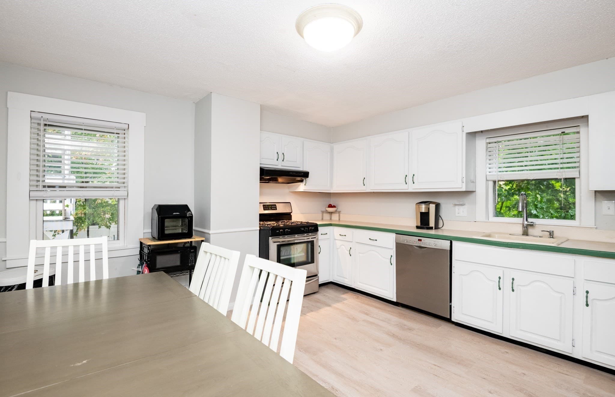 Multi Family at 8 Washington Street, Stoneham MA 02180, Stoneham, photo 13 of 34
