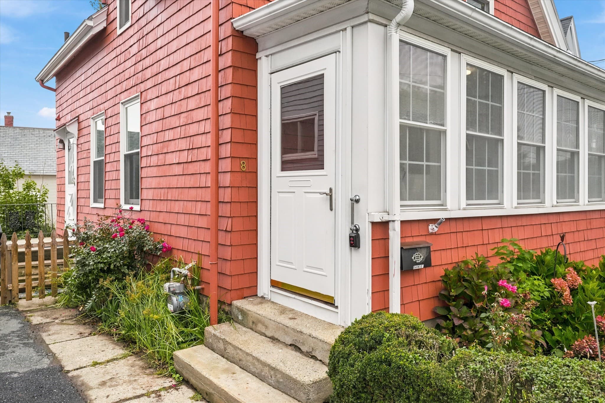 Single Family Residence at 8 Ord St, Salem MA 01970, Salem, photo 2 of 41