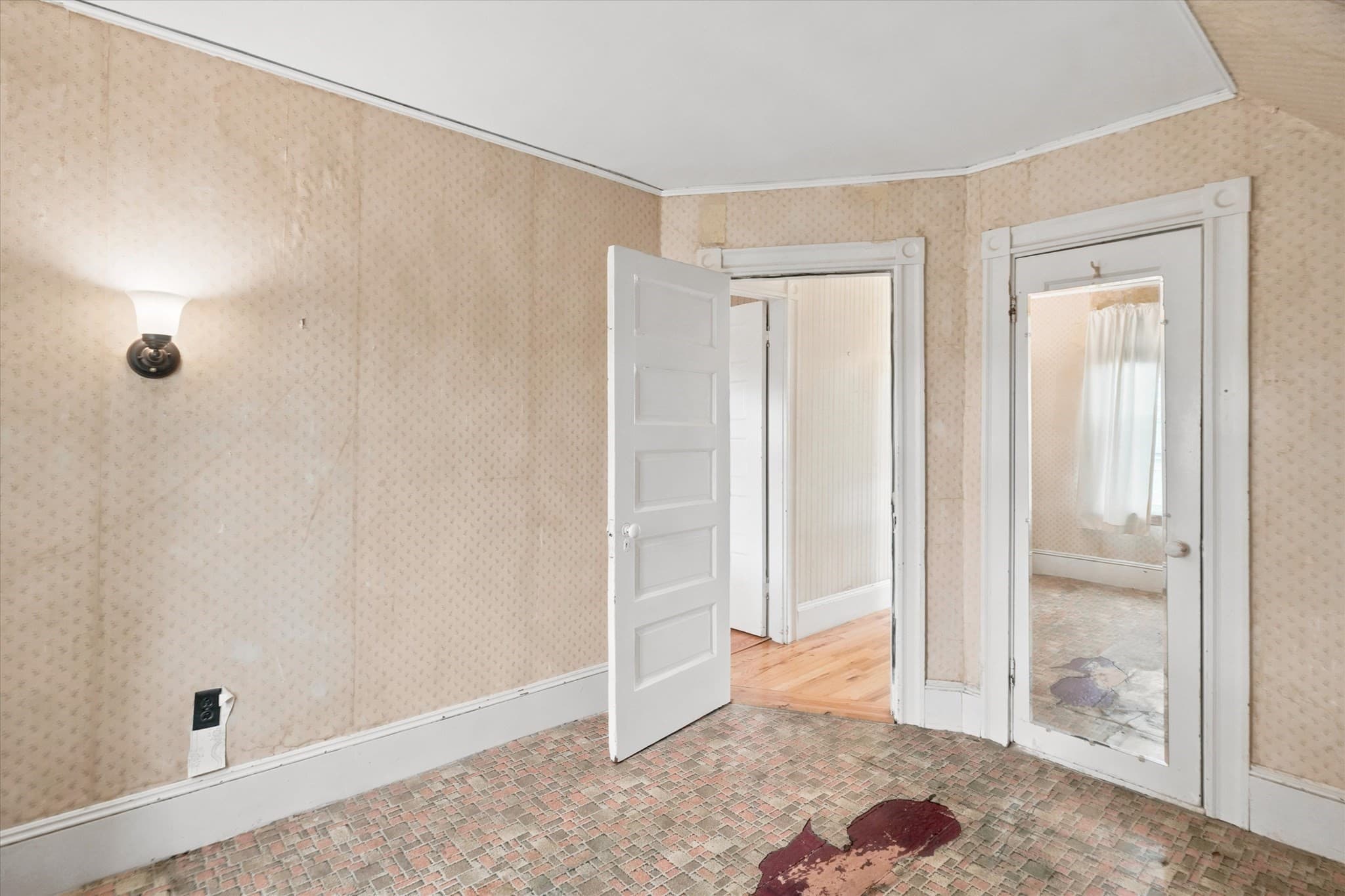 Single Family Residence at 8 Ord St, Salem MA 01970, Salem, photo 30 of 41