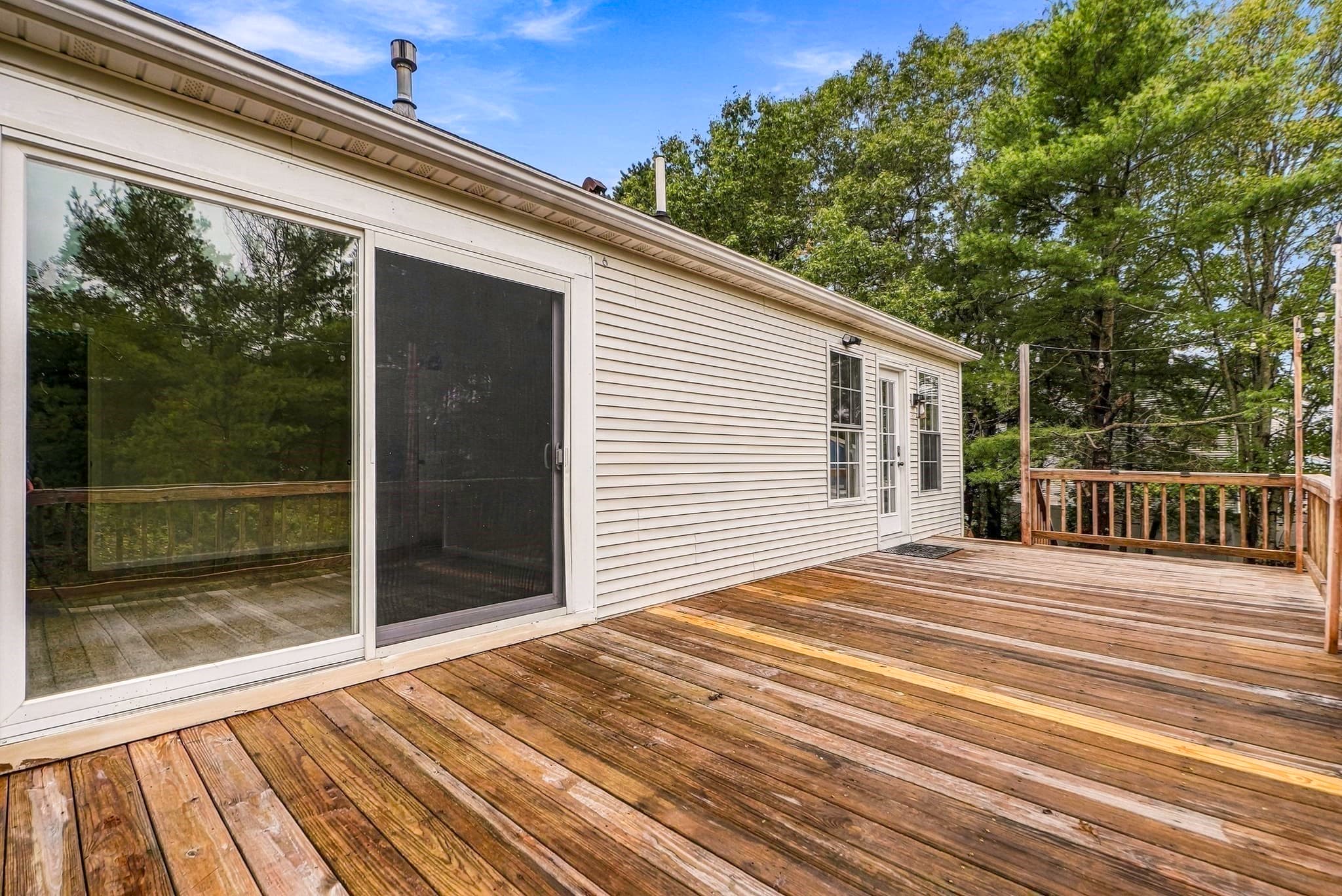 Single Family Residence at 8 Thompson Cir, Plymouth MA 02360, Plymouth, photo 34 of 41