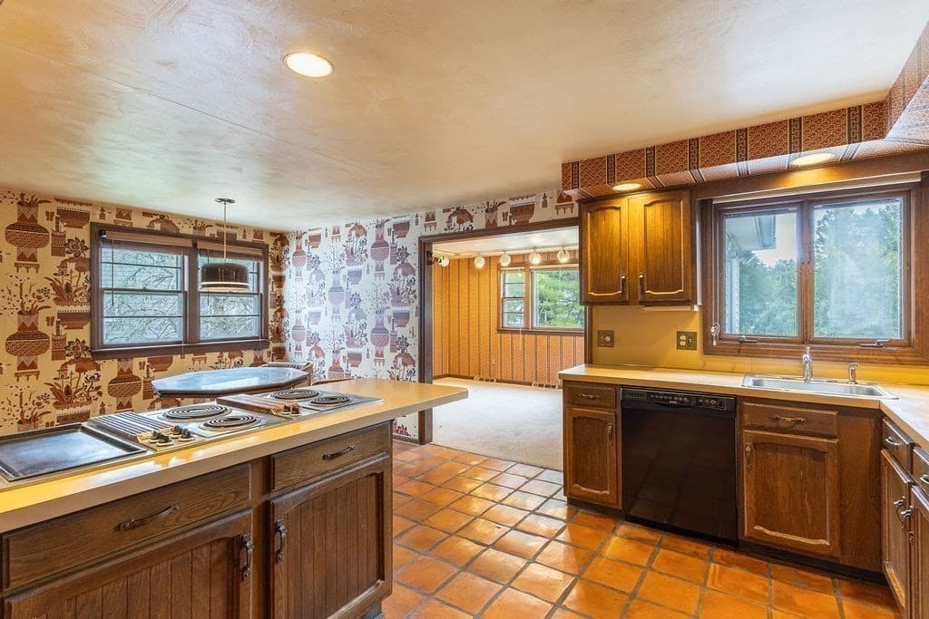 Single Family Residence at 15 Casey, Canton MA 02021, Canton, photo 11 of 42