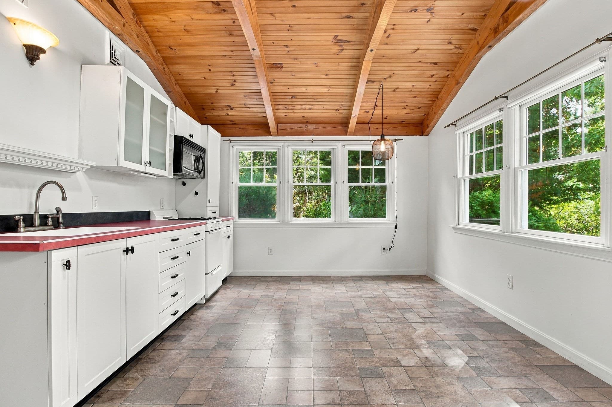 Single Family Residence at 25 Craigville Beach Rd, Barnstable MA 02601, Barnstable, photo 37 of 42