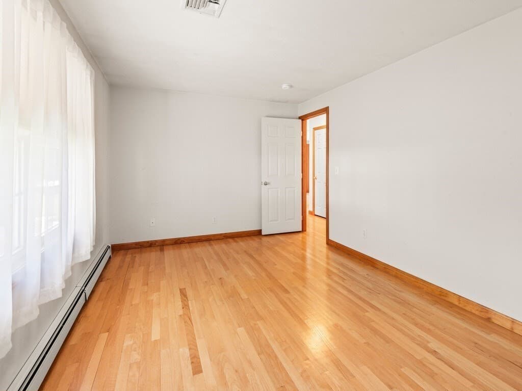 Single Family Residence at 60 Potter Farm Rd, Auburn MA 01501, Auburn, photo 23 of 32