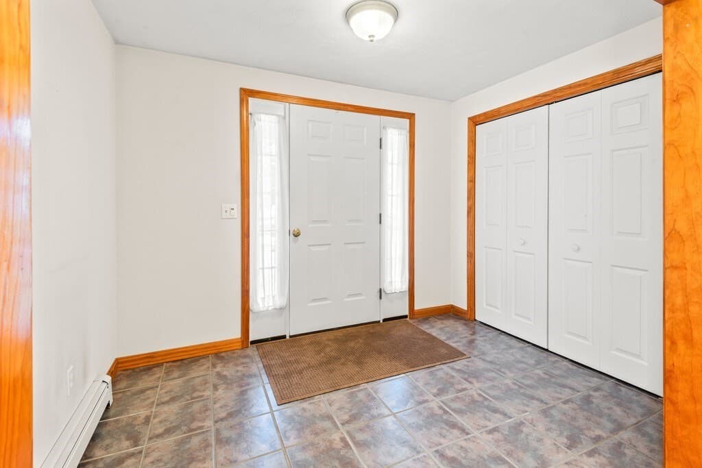 Single Family Residence at 60 Potter Farm Rd, Auburn MA 01501, Auburn, photo 27 of 32
