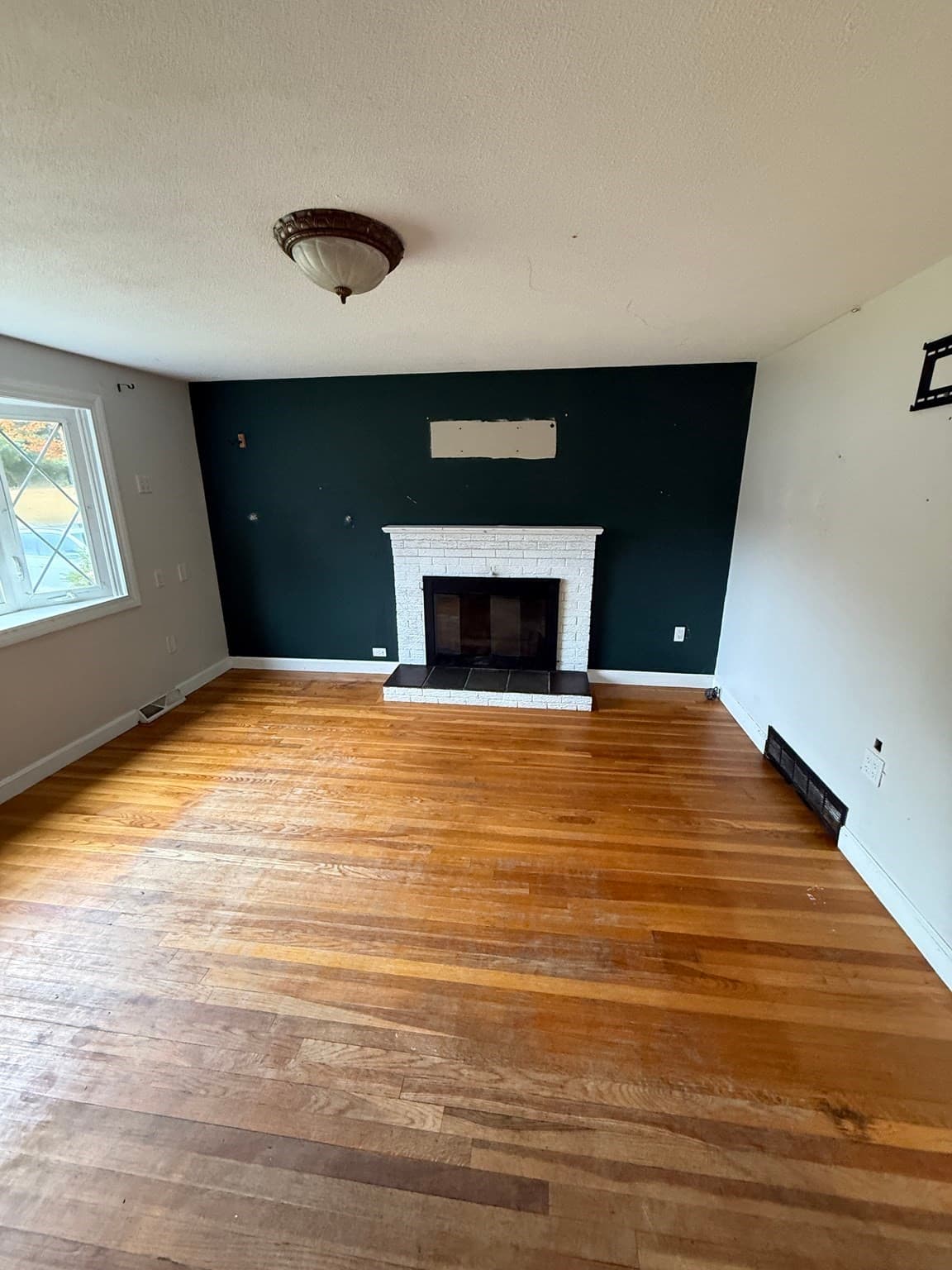 Single Family Residence at 61 N Main St, Bellingham MA 02019, Bellingham, photo 3 of 31
