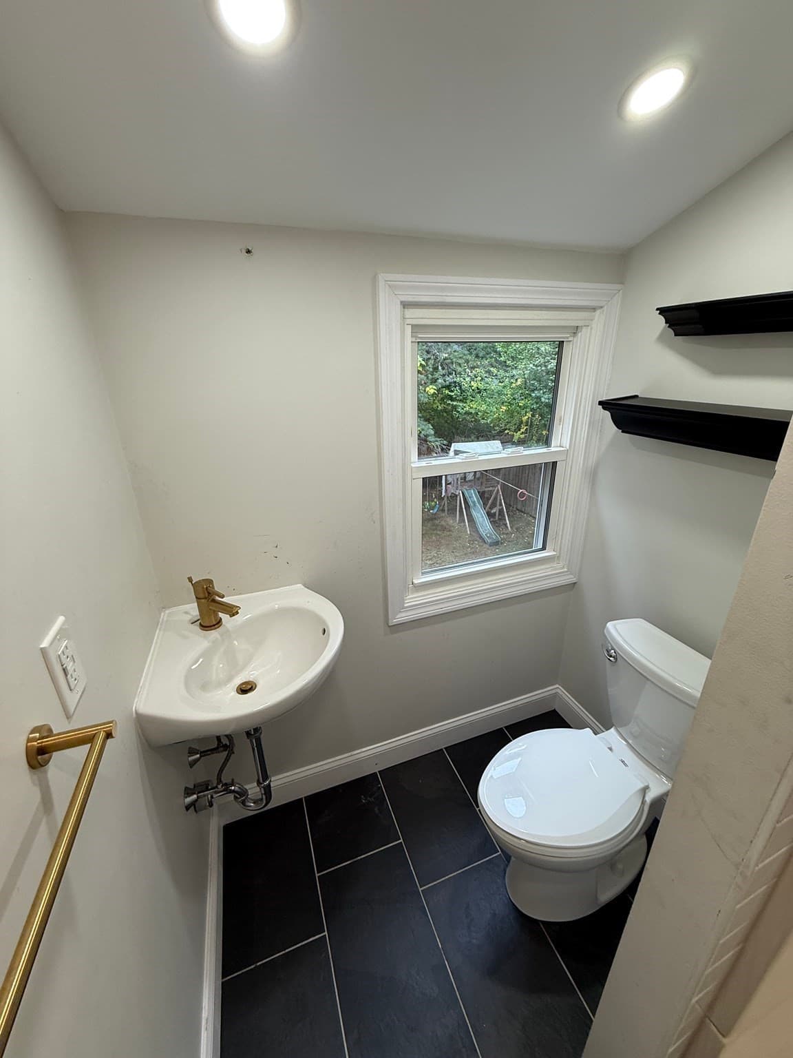Single Family Residence at 61 N Main St, Bellingham MA 02019, Bellingham, photo 8 of 31