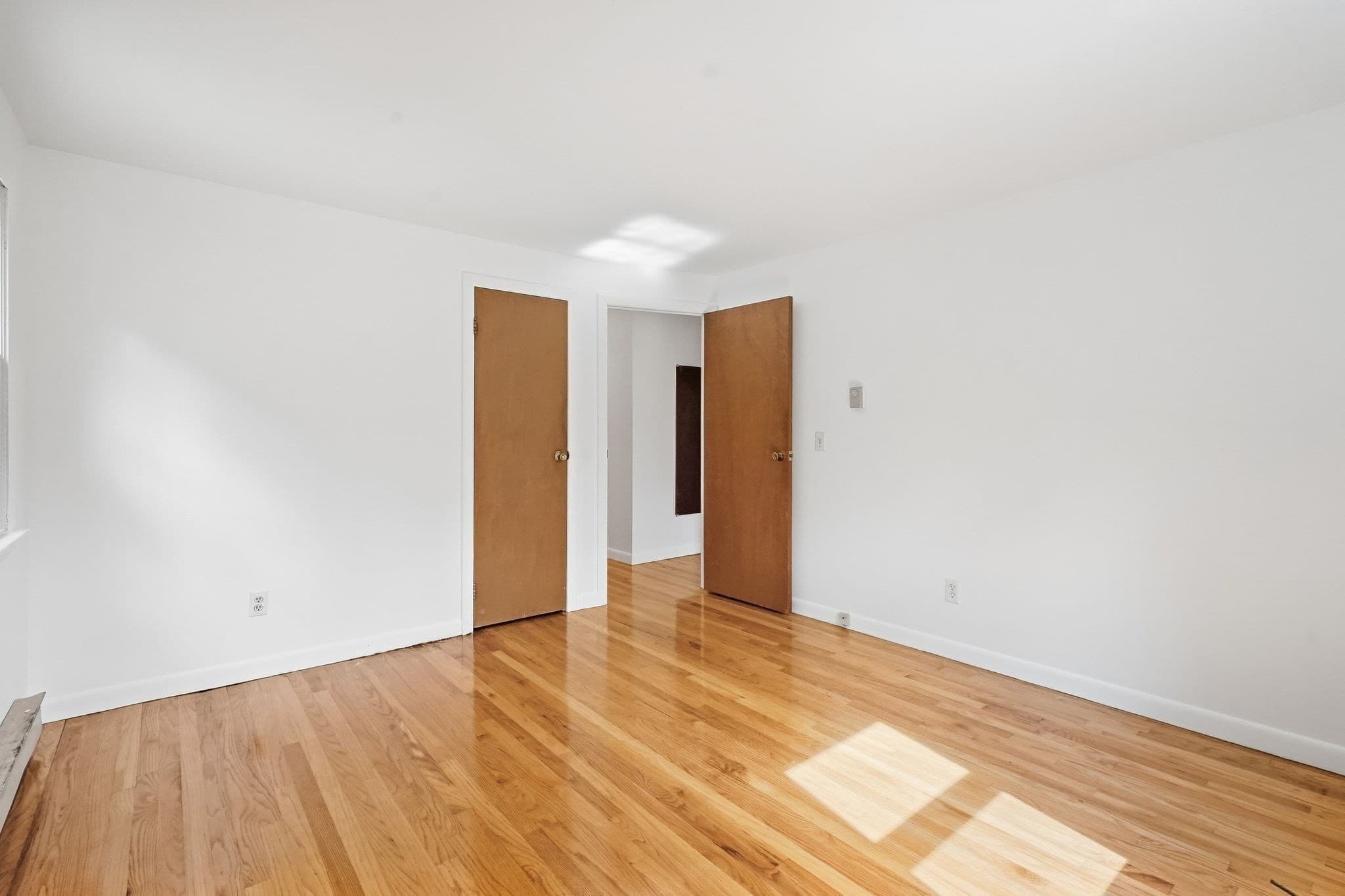 Single Family Residence at 202 Glenoak Dr, Springfield MA 01129, Springfield, photo 20 of 41