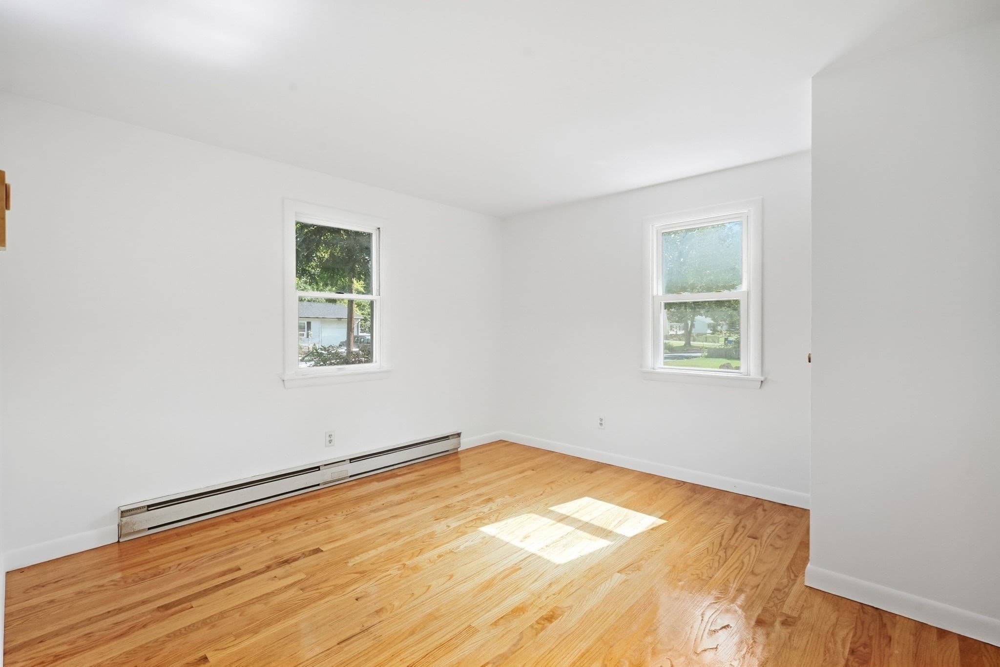 Single Family Residence at 202 Glenoak Dr, Springfield MA 01129, Springfield, photo 24 of 41