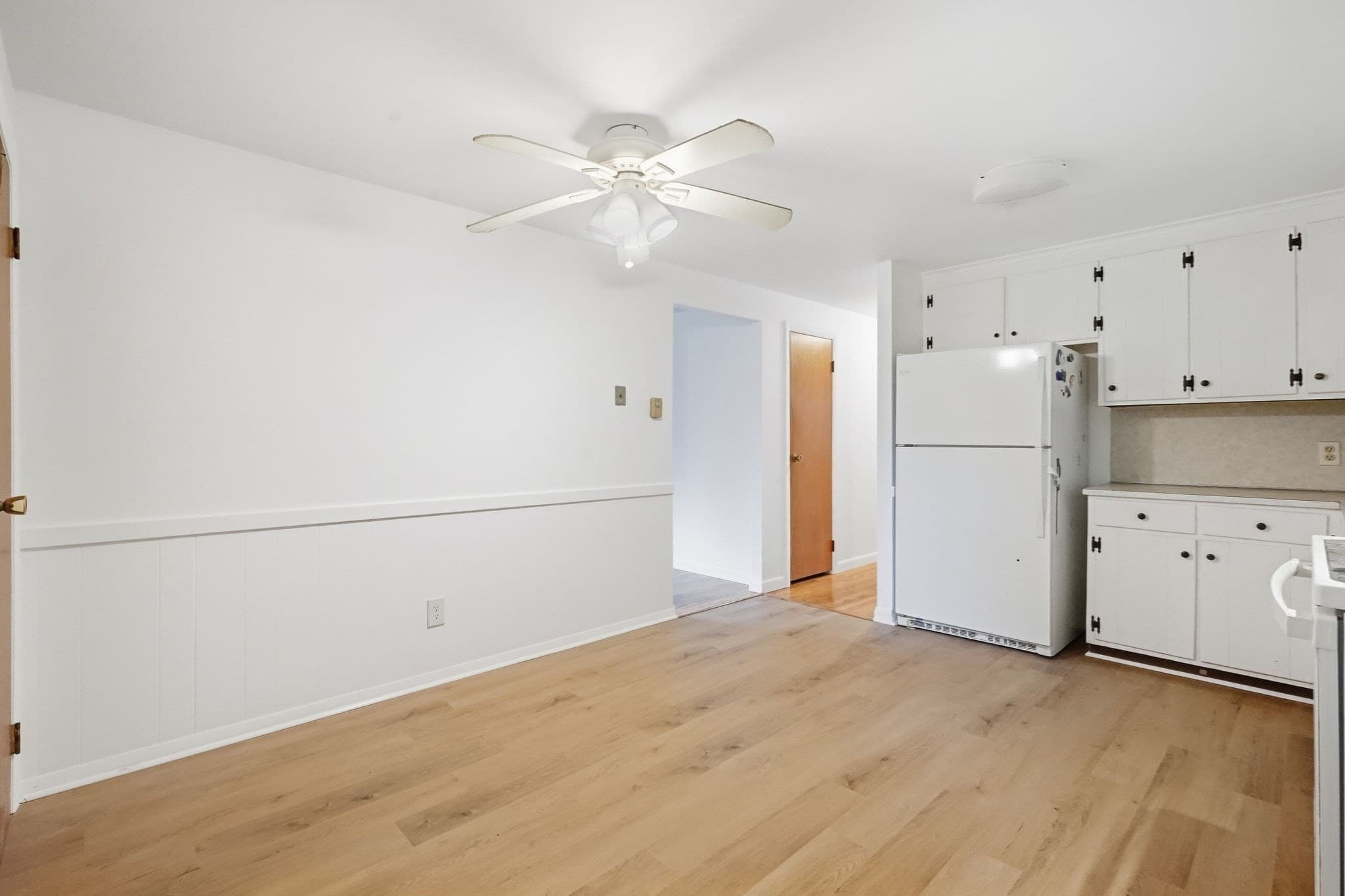 Single Family Residence at 202 Glenoak Dr, Springfield MA 01129, Springfield, photo 14 of 41