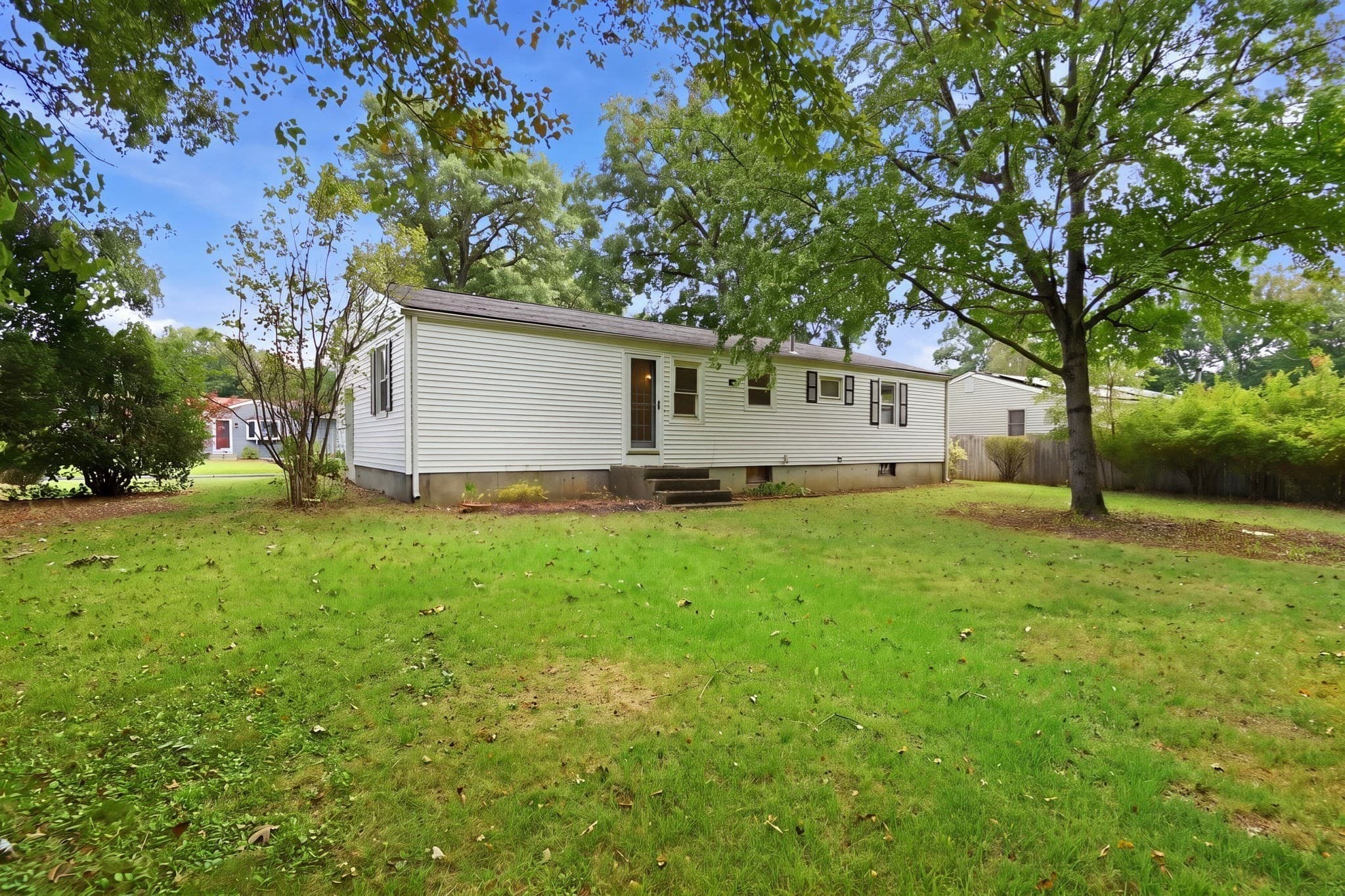 Single Family Residence at 202 Glenoak Dr, Springfield MA 01129, Springfield, photo 37 of 41