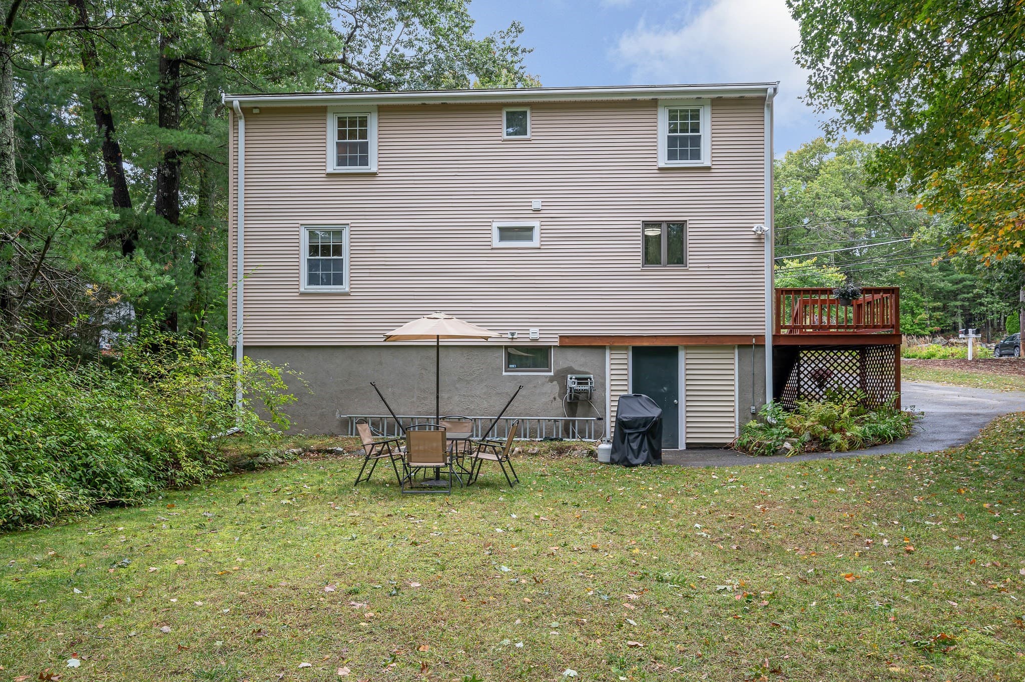 Single Family Residence at 137 Central St, North Reading MA 01864, North Reading, photo 27 of 28
