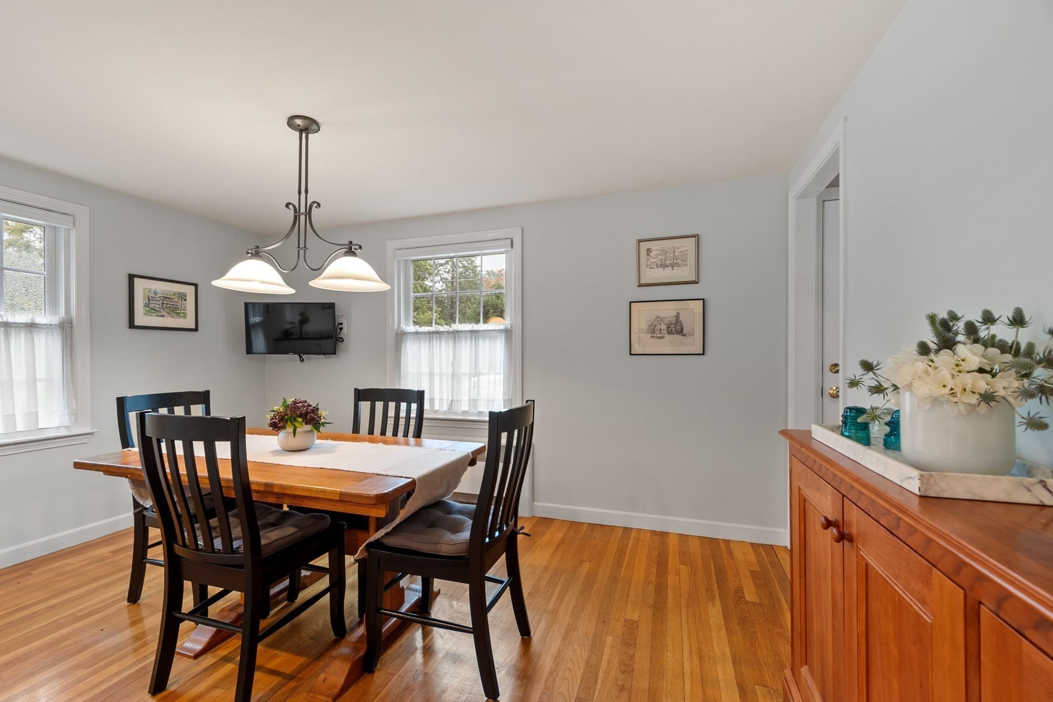 Single Family Residence at 96 Whittemore St, Concord MA 01742, Concord, photo 12 of 40