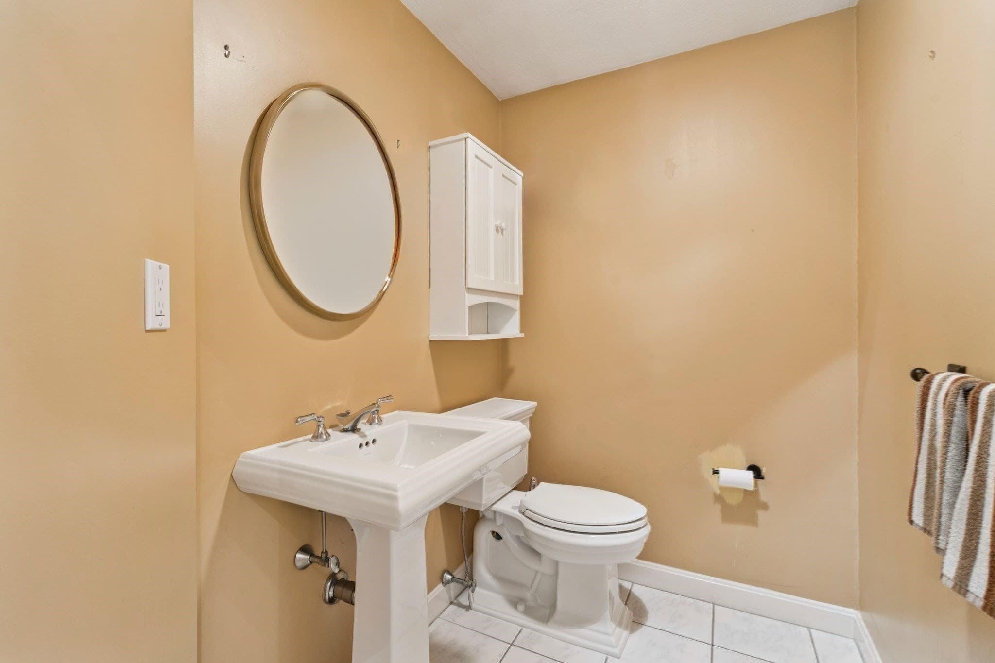 Condominium at 4 Cleek Court # 4, North Reading MA 01864, North Reading, photo 13 of 30