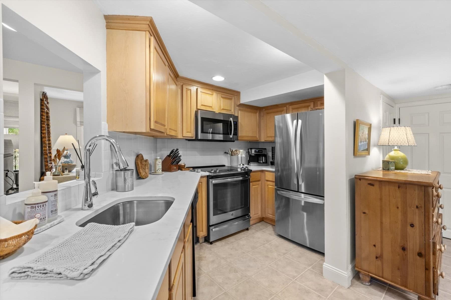 Single Family Residence at 154 Clapp Rd, Scituate MA 02066, Scituate, photo 10 of 26