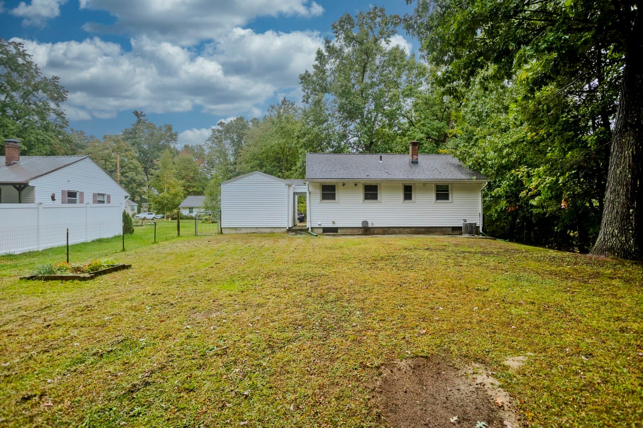 Single Family Residence at 27 E Green St, Easthampton MA 01027, Easthampton, photo 30 of 33