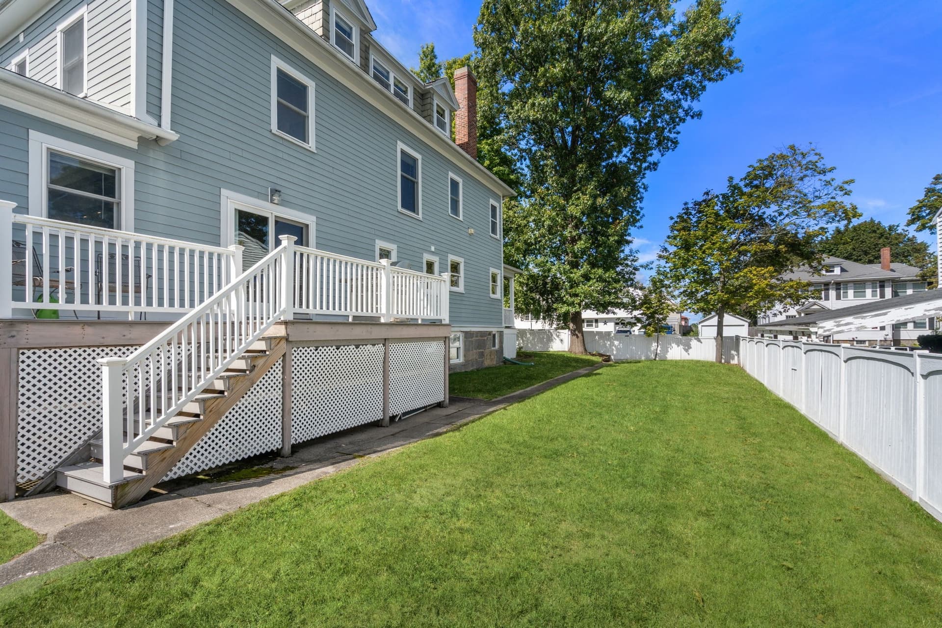 Single Family Residence at 380 Highland Ave, Quincy MA 02170, photo 5 of 31
