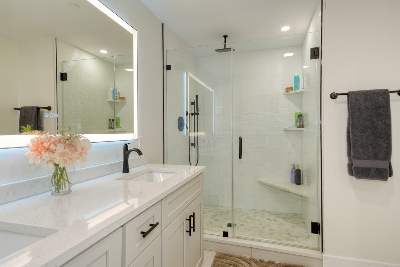 Condominium at 17 School St. # A, Hudson MA 01749, Hudson, photo 9 of 24