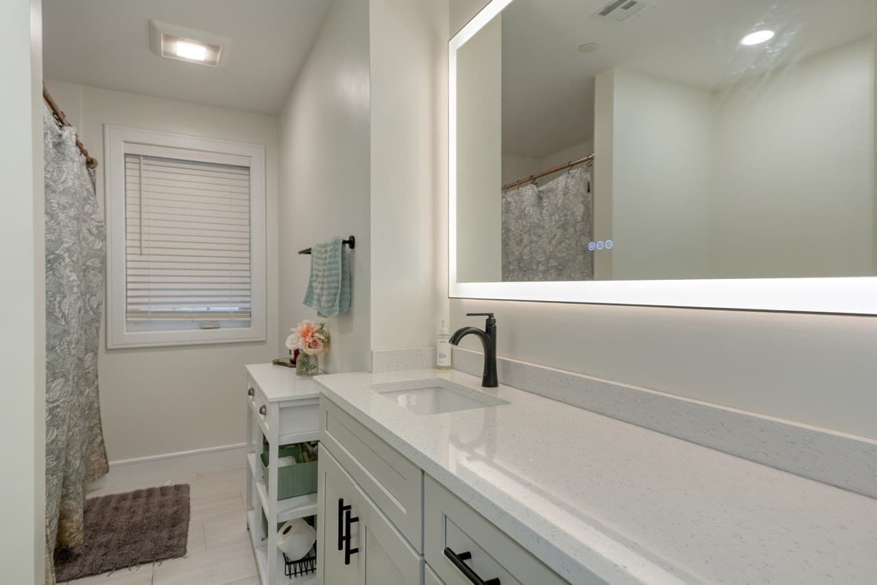 Condominium at 17 School St. # A, Hudson MA 01749, Hudson, photo 10 of 24