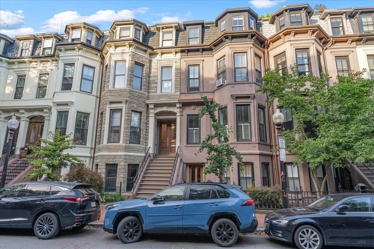Condominium at 215 W Canton St # 2, Boston MA 02116, Boston, photo 16 of 17