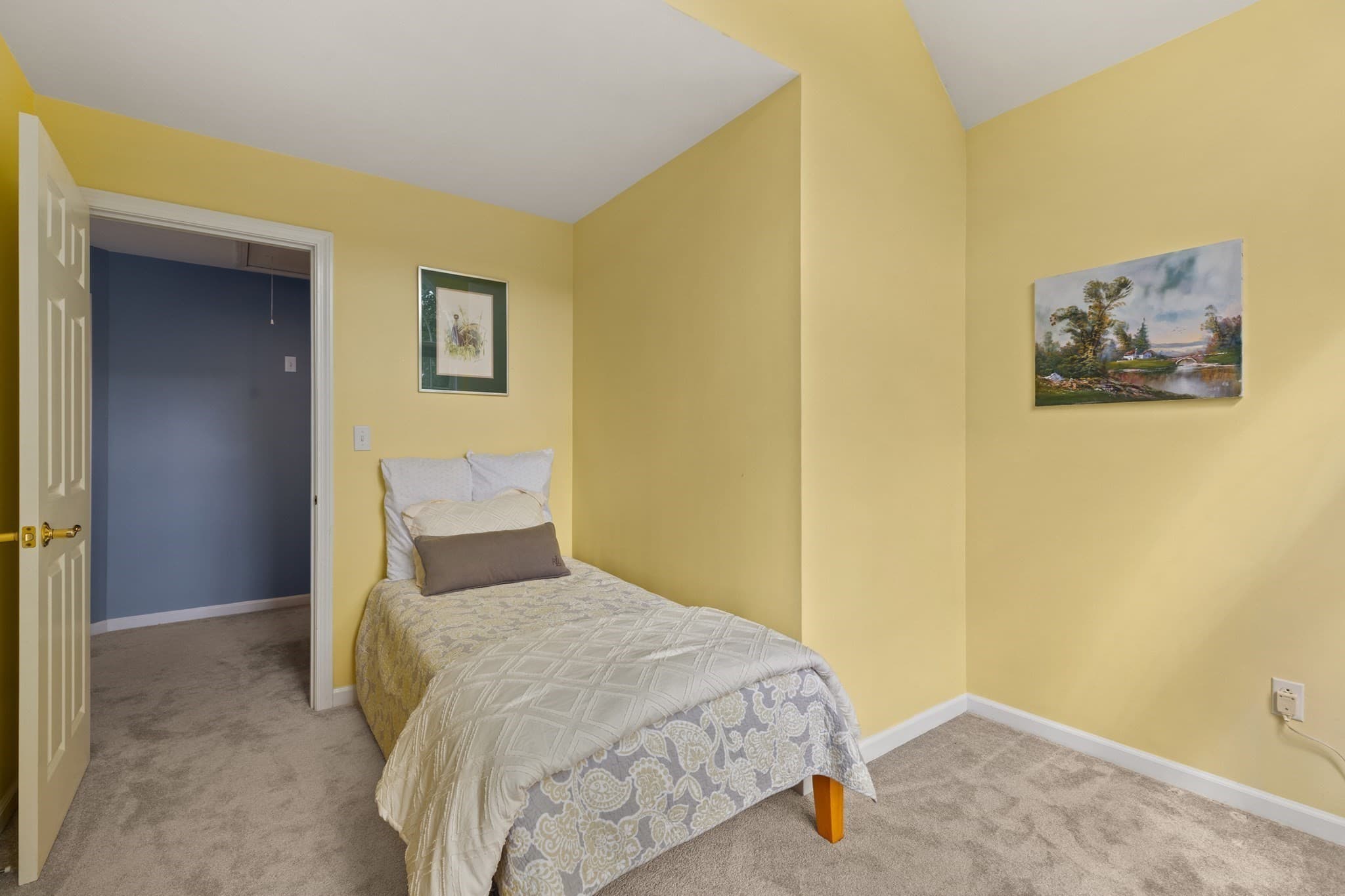 Single Family Residence at 8 Dennison Ct, Stoughton MA 02072, Stoughton, photo 29 of 41