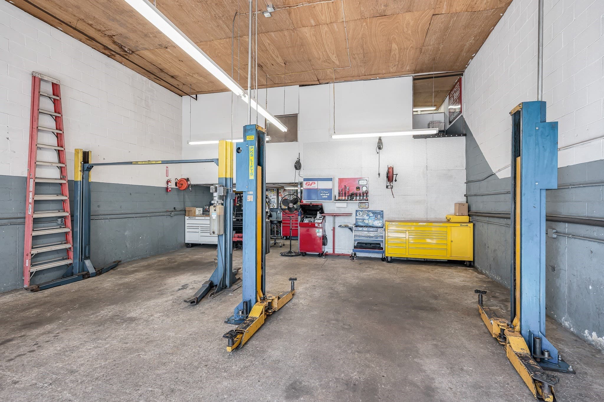 Business Opportunity at 12 Carlton Street, Lowell MA 01851, Lowell, photo 6 of 38