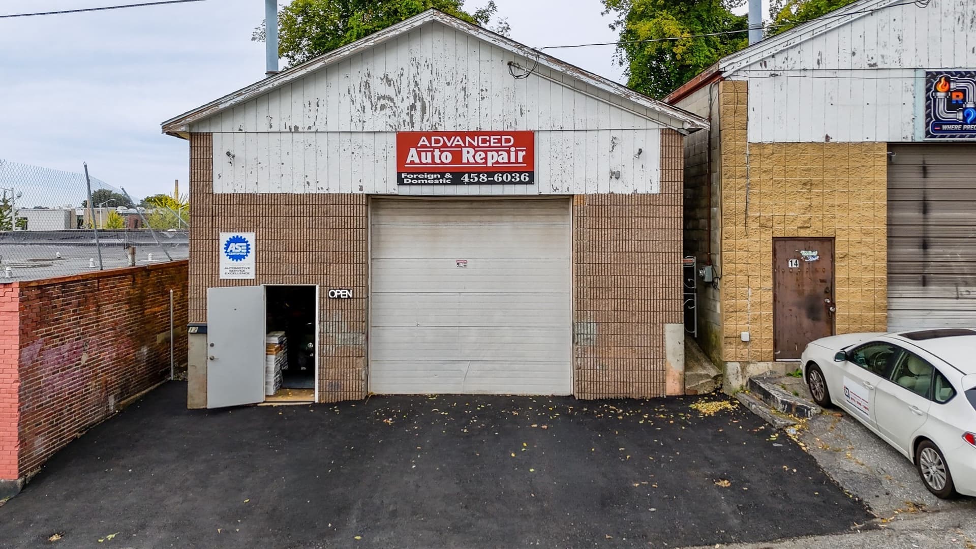 12 Carlton Street, Lowell MA 01851