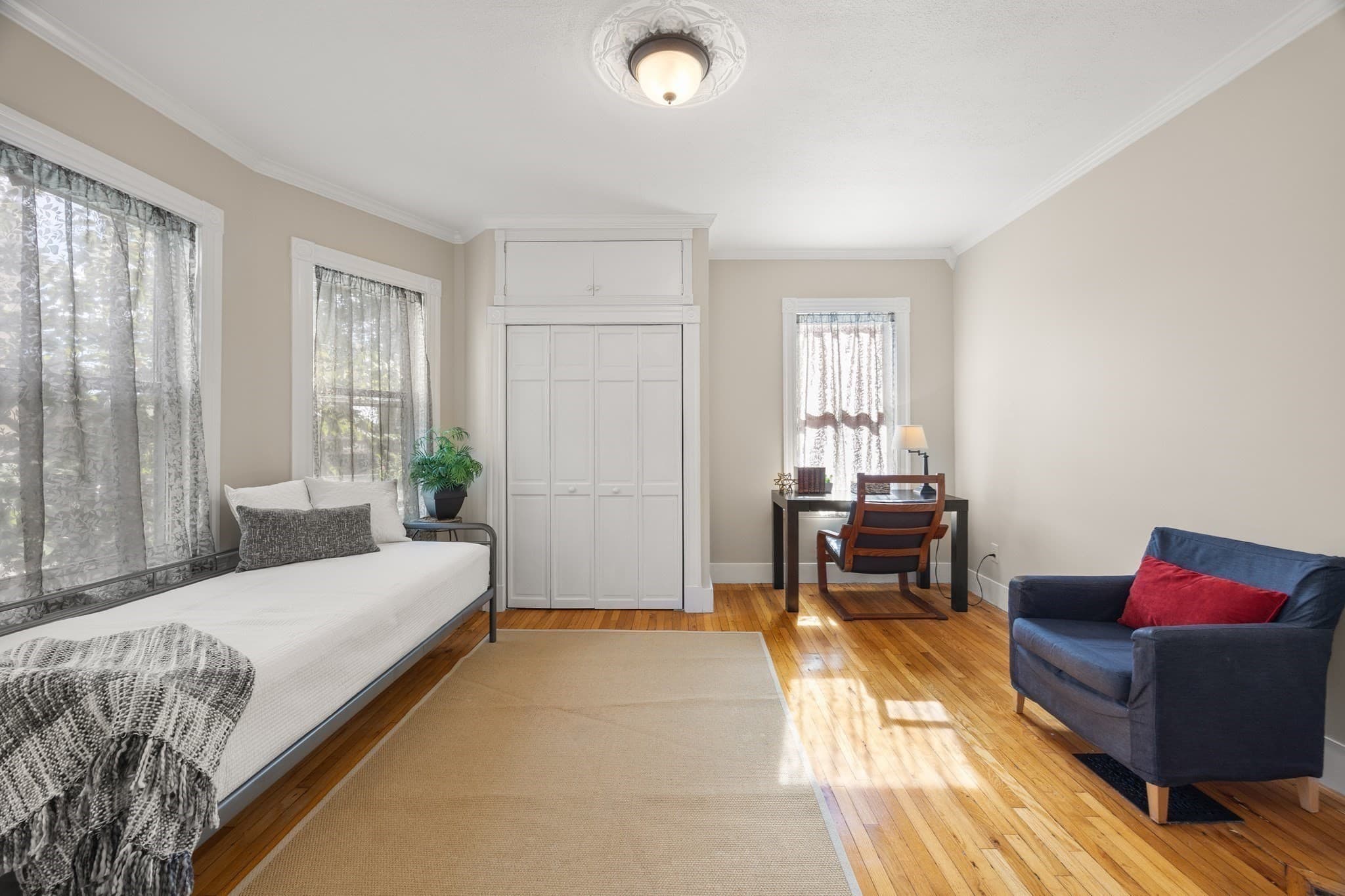 Condominium at 96 School St # 96, Somerville MA 02143, Somerville, photo 3 of 28