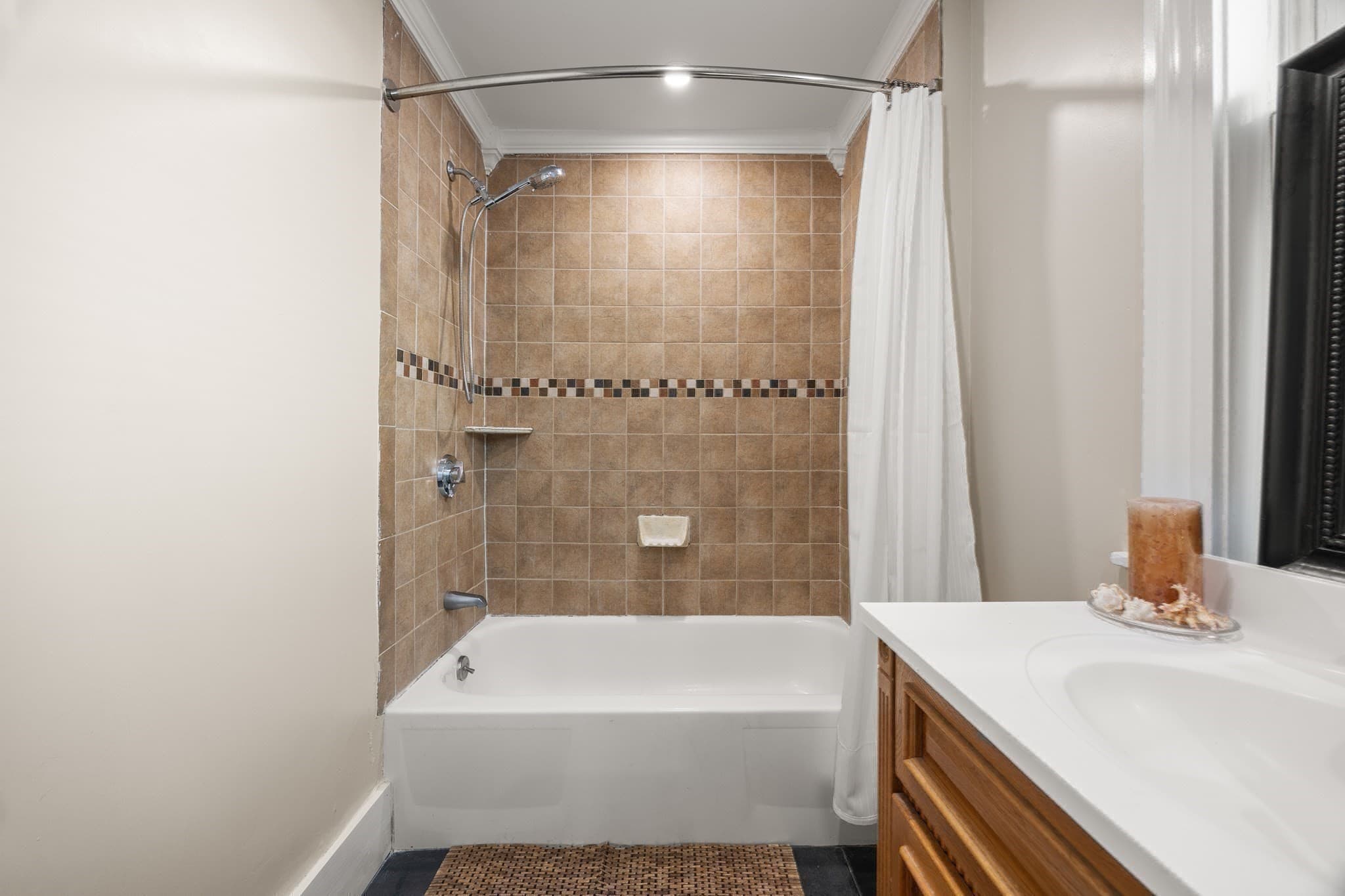 Condominium at 96 School St # 96, Somerville MA 02143, Somerville, photo 21 of 28