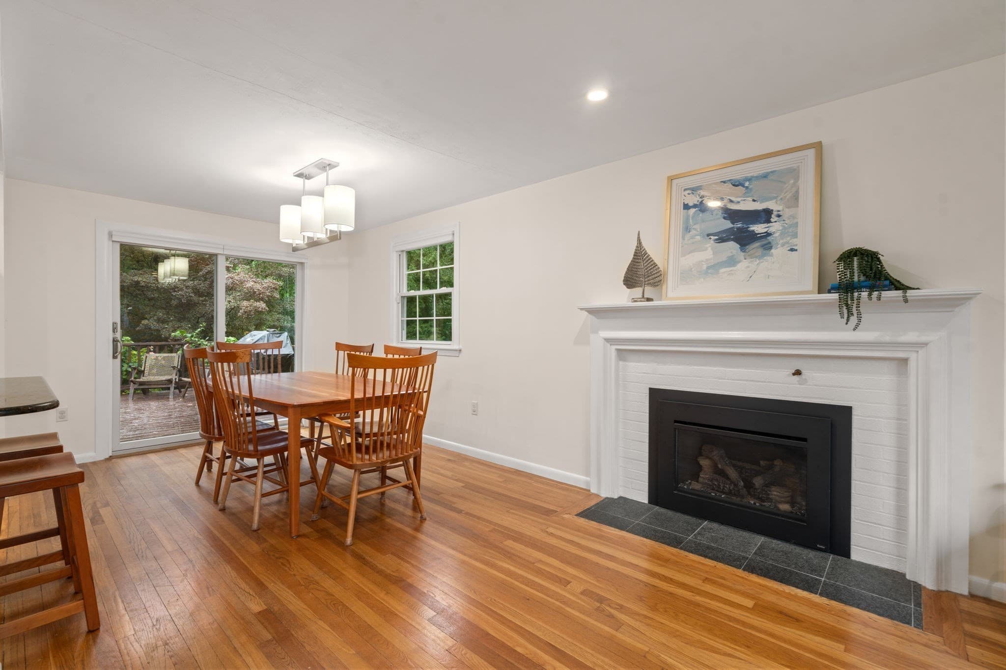 Single Family Residence at 4 Woodmere, Framingham MA 01701, Framingham, photo 7 of 24