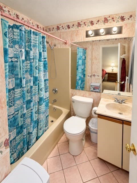 Single Family Residence at 30 Sandy Valley Rd, Barnstable MA 02648, Barnstable, photo 13 of 17