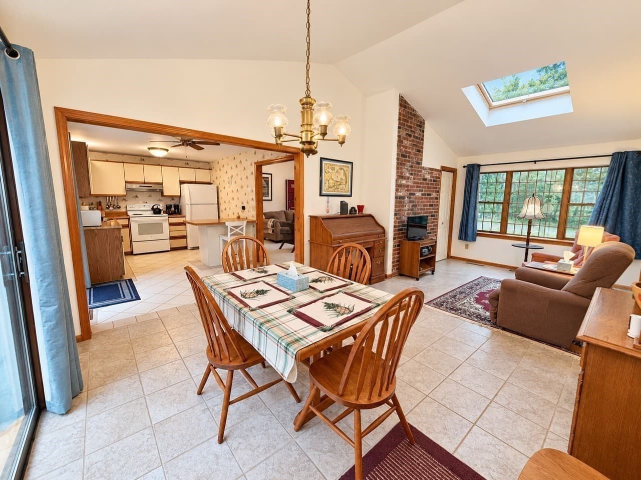 Single Family Residence at 30 Sandy Valley Rd, Barnstable MA 02648, Barnstable, photo 8 of 17