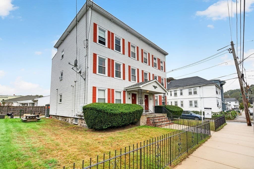 Condominium at 34 Almont Street # 2, Medford MA 02155, Medford, photo 13 of 13