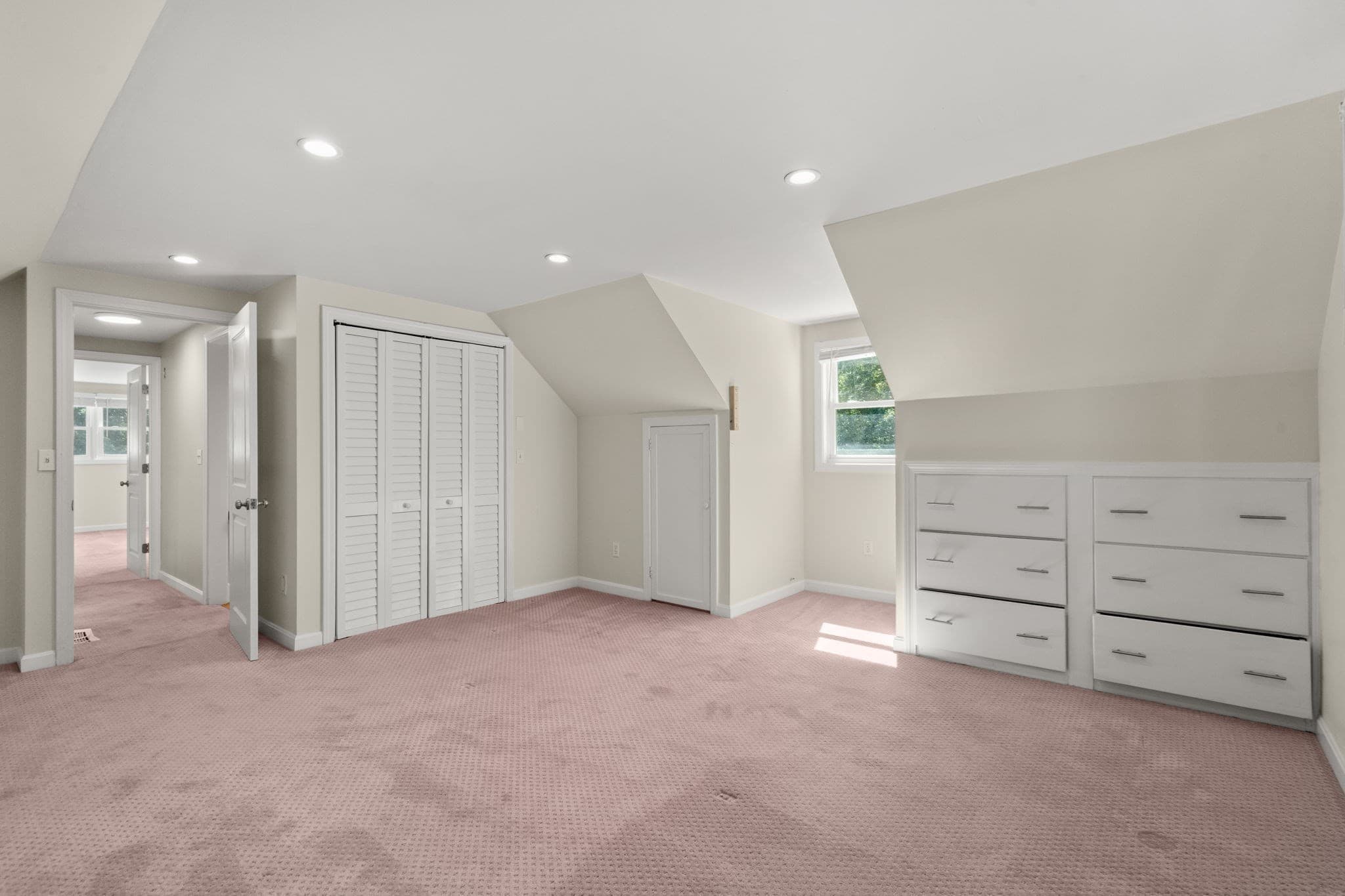Single Family Residence at 46 Wayne Rd, Bourne MA 02532, Bourne, photo 19 of 34