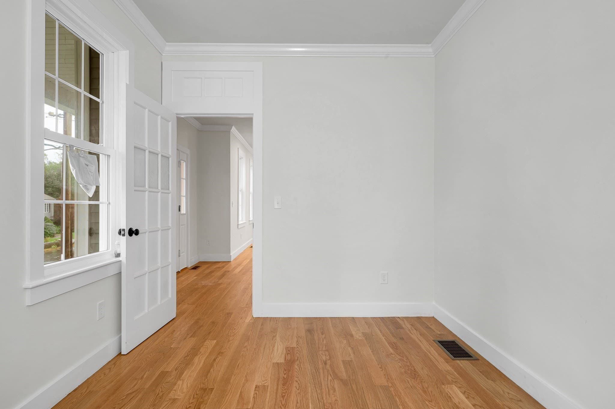 Single Family Residence at 110 Friendship St, Billerica MA 01821, Billerica, photo 6 of 27