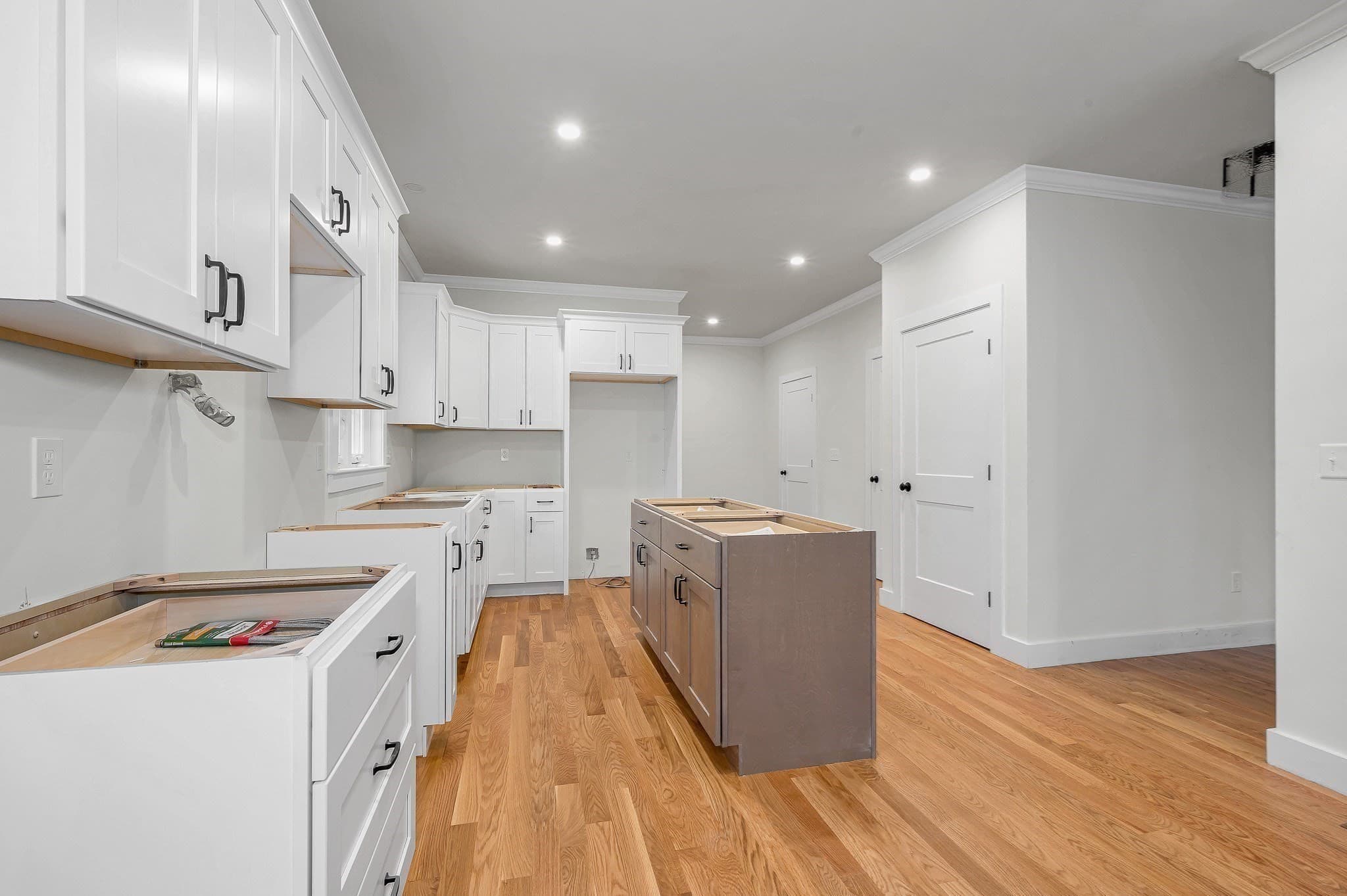 Single Family Residence at 110 Friendship St, Billerica MA 01821, Billerica, photo 10 of 27