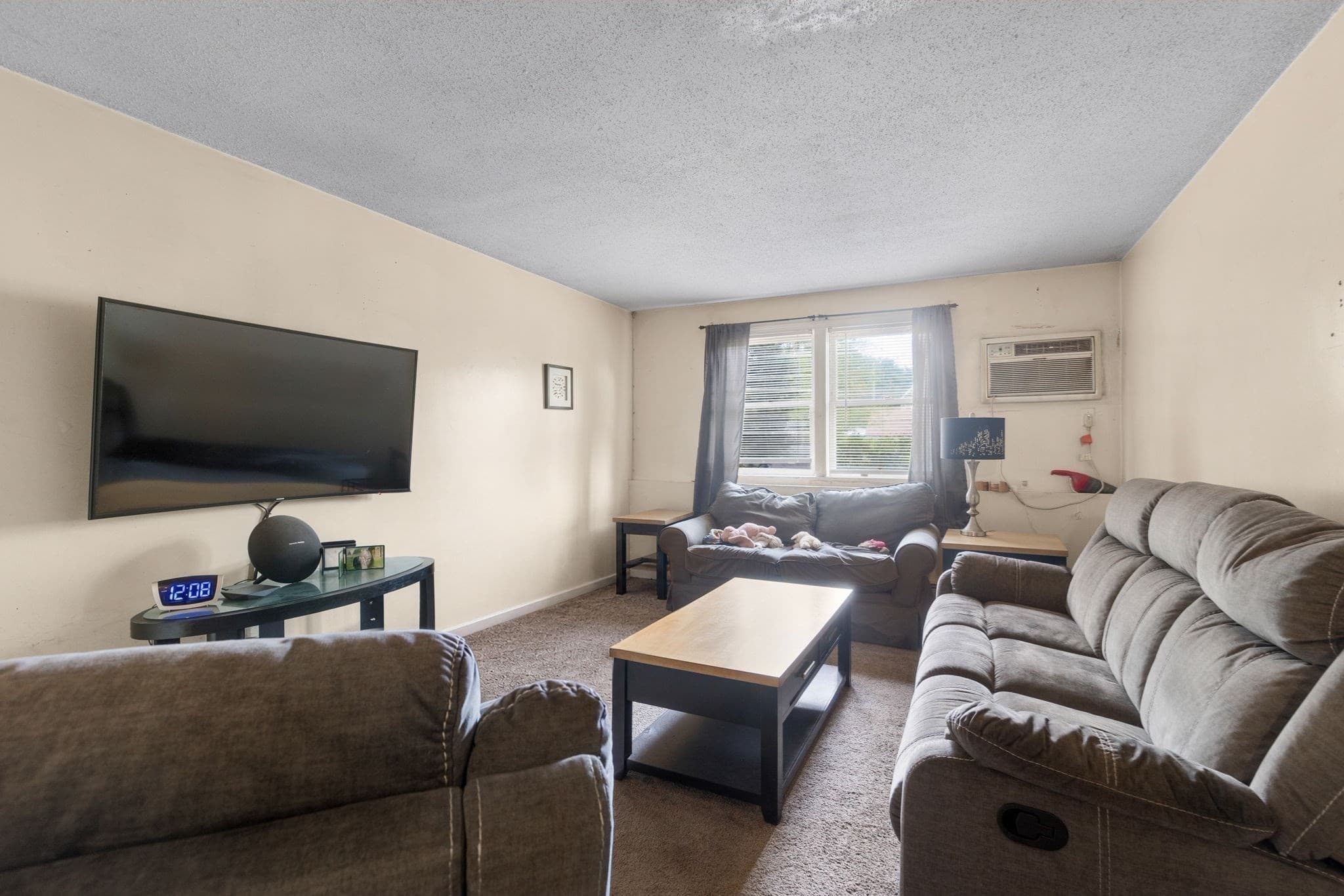 Condominium at 365 Washington St # 3, Norwood MA 02062, Norwood, photo 2 of 13