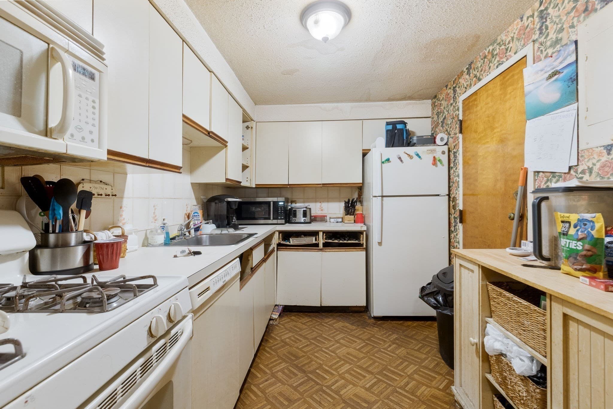 Condominium at 365 Washington St # 3, Norwood MA 02062, Norwood, photo 6 of 13