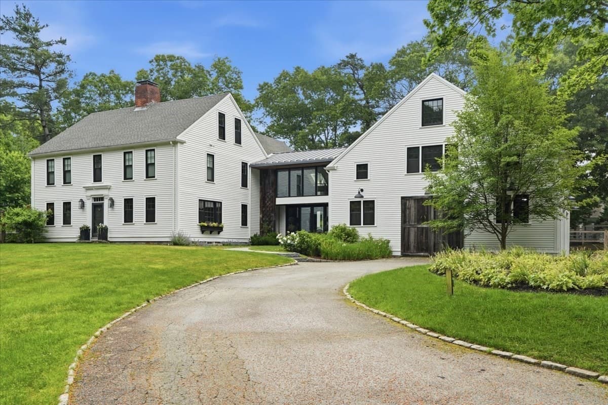 Single Family Residence at 822 Main Street, Hingham MA 02043, Hingham, photo 2 of 36